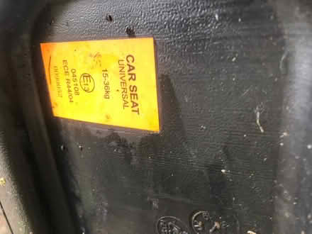 Photo of free Halfords car seat/booster (Worcester Park KT4) #1