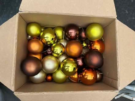 Photo of free Christmas baubles (WN7) #1