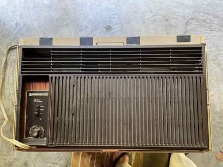 Photo of free Window AC unit (Dunstable, MA) #1