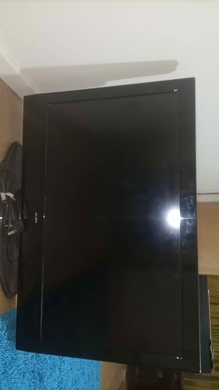 Photo of free Tv32 inch Tv, black colour (EH16) #1