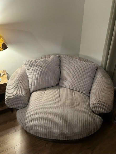 Photo of free Cuddle couch (North Kelvinside Glasgow G20) #1