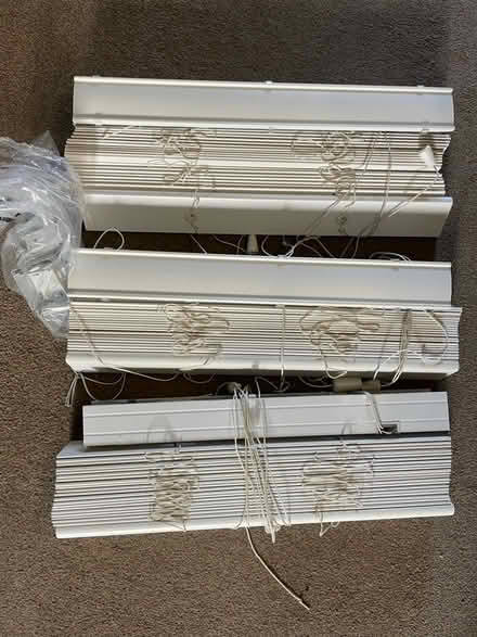 Photo of free White blinds (Hersham) #1