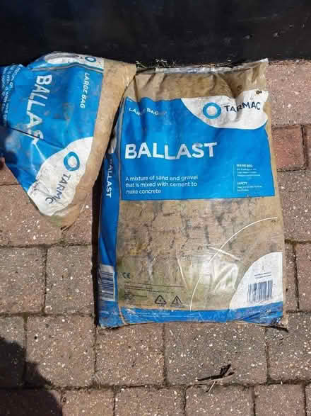 Photo of free An unopened bag of Ballast (and a bit) (Barling SS3) #1