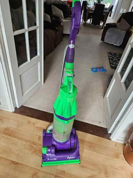 Photo of free Dyson vacuum cleaner (Mapperley NG5) #1