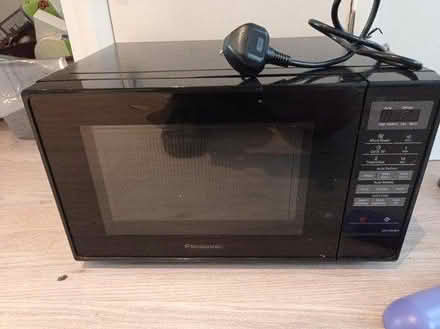 Photo of free Microwave oven (colchester CO4) #1
