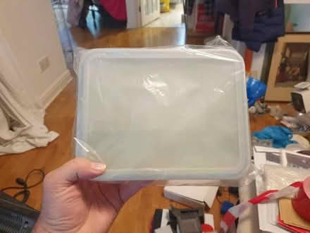 Photo of free Unopened Pyrex dish with Tupperware style lid (New Malden KT3) #2