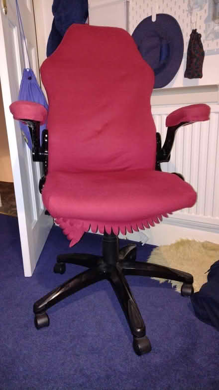 Photo of free Gaming chair (Norton Lees S8) #2