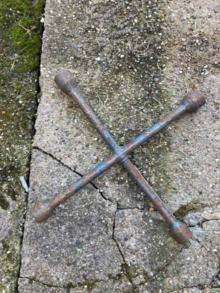 Photo of free Wheel brace (Belper) #1