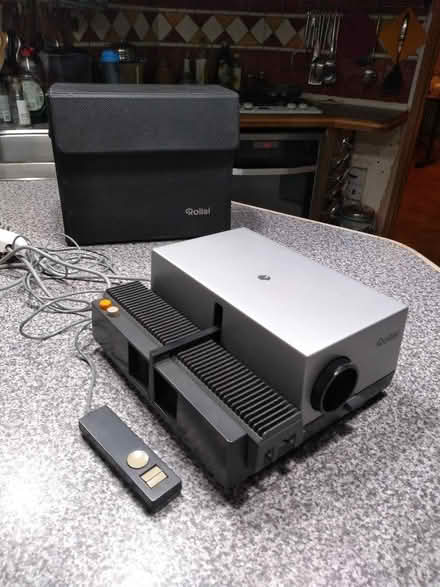 Photo of free Slide Projector (Belmont SL6) #1