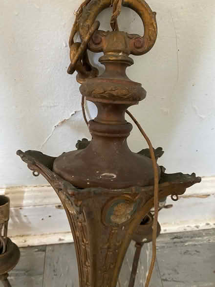 Photo of free 1930’s? Chandelier (New Rochelle) #2