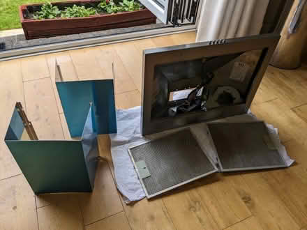 Photo of free Cooker Extraction Hood. Spares or Repair (Bramcote Hills NG9) #3