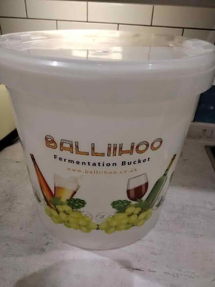 Photo of free Fermentation bucket (Southborough TN4) #1