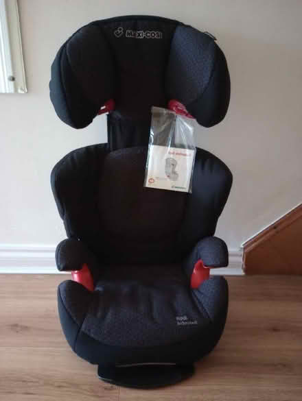 Photo of free High back booster seat. (Kingswood SS16) #3
