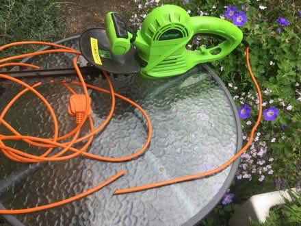 Photo of free hedge trimmers - need rewired (Torrance G64) #3