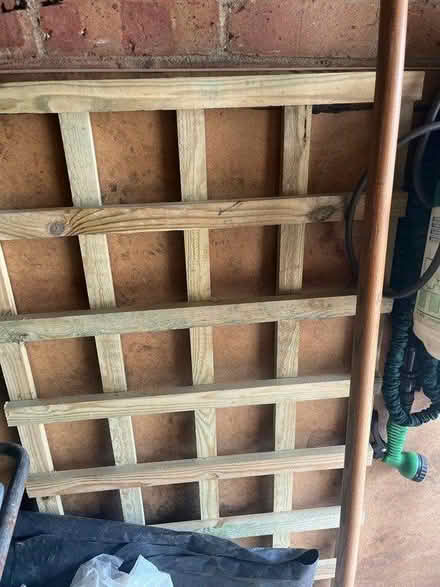 Photo of free 4 hose reels 6x4ft trellis (Kennington SE11) #1
