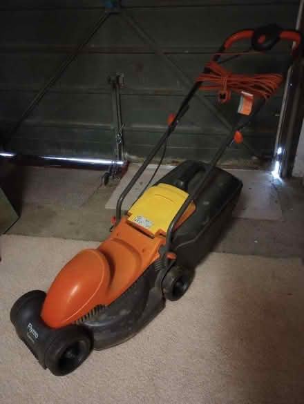 Photo of free Flymo lawnmower with grass collection box. (Kingswood SS16) #2