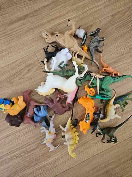 Photo of free Kids plastic toys (Dingle L8) #1