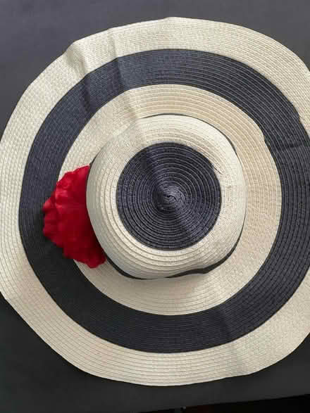 Photo of free Sun hat (Bergenfield NJ) #1