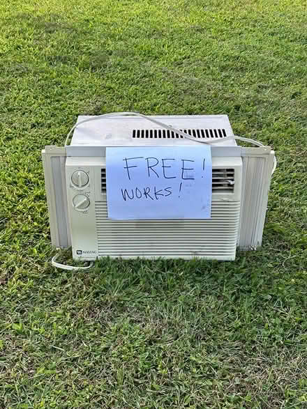 Photo of free CURB ALERT: Window A/C Unit (Rhinebeck, NY) #1