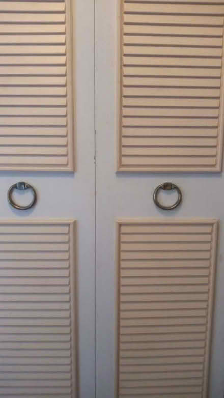 Photo of free wardrobe (Southborough TN4) #3