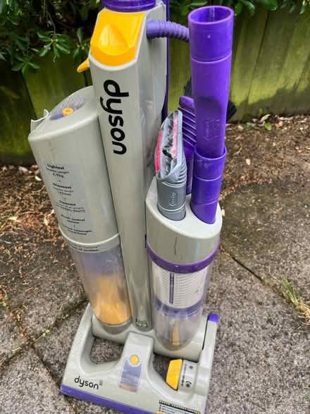 Photo of free Old Dyson vacuum cleaner (East Barnet, EN4) #4