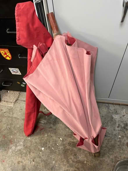 Photo of free Outdoor umbrella (Mountlake Terrace) #1