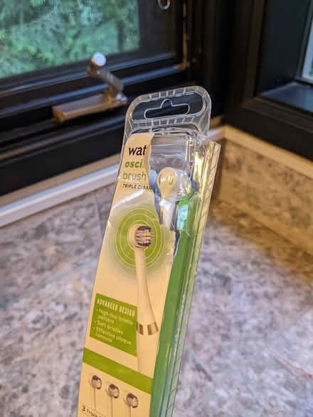Photo of free Waterpik brand brush heads (North Bellevue) #1