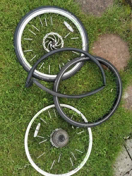 Photo of free Carrera subway bike frame & wheels (Portchester) #4