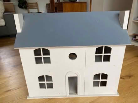 Photo of free Dolls house (Hildenborough TN11) #2