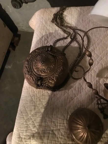 Photo of free Antique lamp (Astoria Queens) #3
