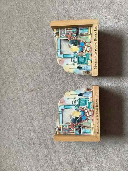 Photo of free a pair of Bookends (Leckhampton GL53) #1
