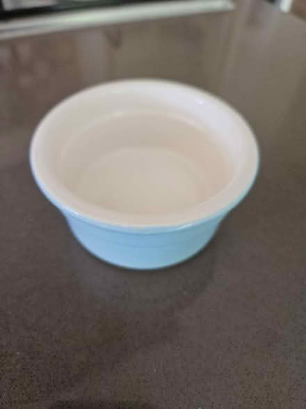 Photo of free Microwave safe small ceramic pot (Tower Hill/Shadwell) #1