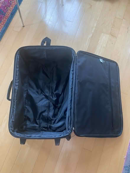 Photo of free vintage floral suitcase (Capitol Hill Tower) #3