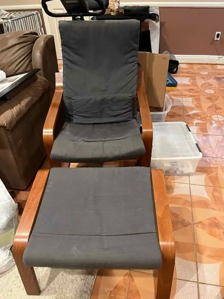 Photo of free Chair and ottoman (Beverlywood) #1