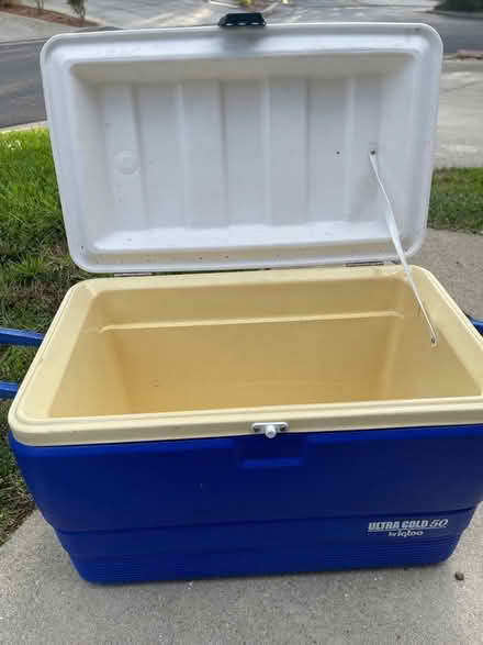 Photo of free Igloo ultra gold 50 ice chest (Los Gatos Woods) #2