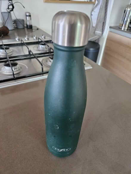 Photo of free Green 500ml Chilly's bottle (Tower Hill/Shadwell) #2