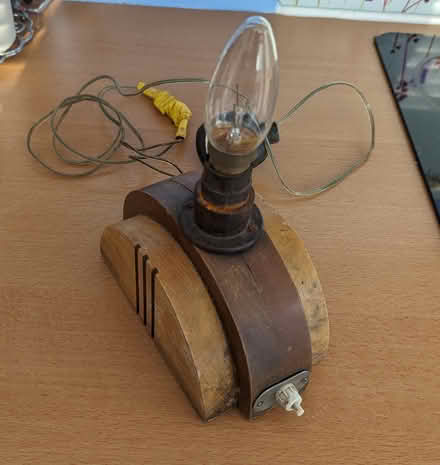 Photo of free Art Deco lamp (Exeter EX4) #1