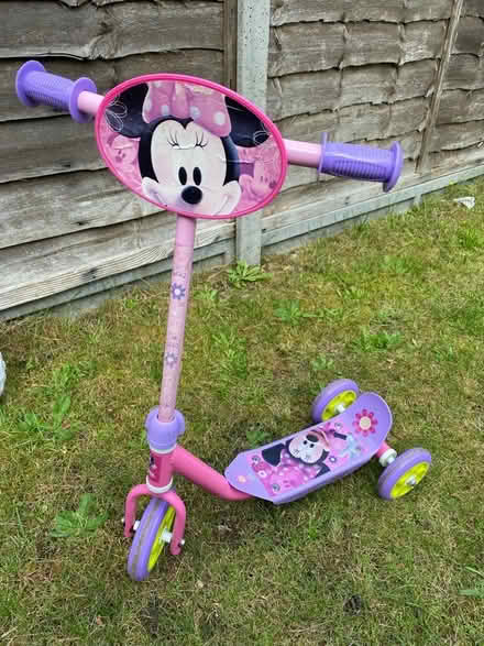 Photo of free Minnie Mouse Scooter (RG12 Crownwood) #1