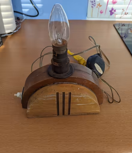 Photo of free Art Deco lamp (Exeter EX4) #2