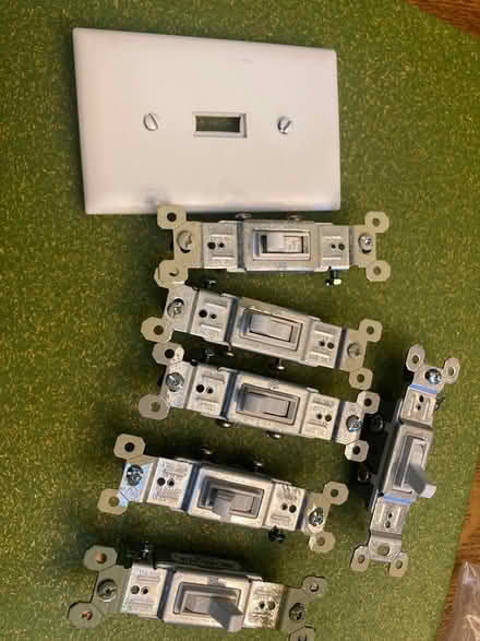 Photo of free light switches (Table Mesa, Boulder) #1