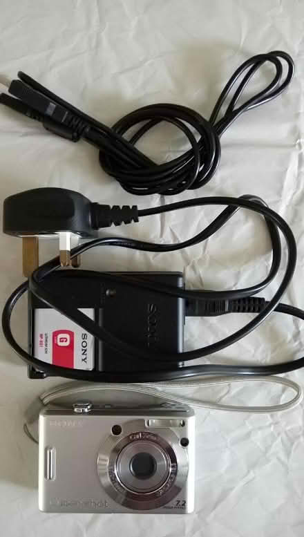 Photo of free Sony Cybershot (Compact digital camera) (Horsley Woodhouse CP DE7) #3
