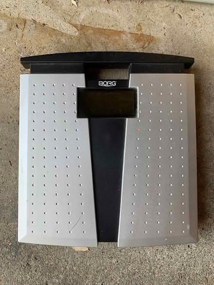 Photo of free Bathroom Scale (San Rafael - Terra Linda) #1