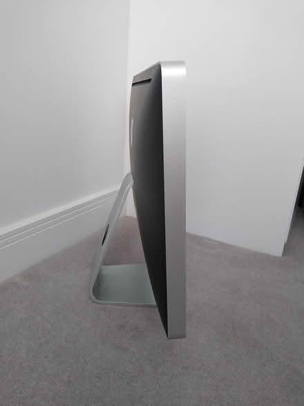 Photo of free iMac circa 2008 - no hard drive (Bournemouth Christchurch Poole) #3
