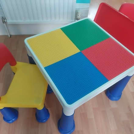 Photo of free Toddler Lego Table (Clapham (SW4)) #2