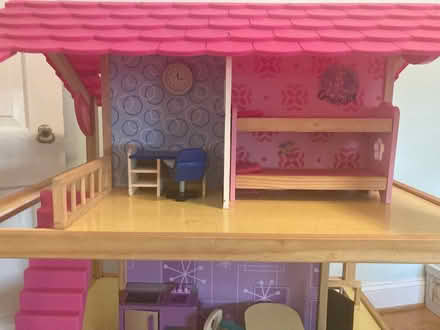 Photo of free Barbie doll house (Linthicum Heights) #2