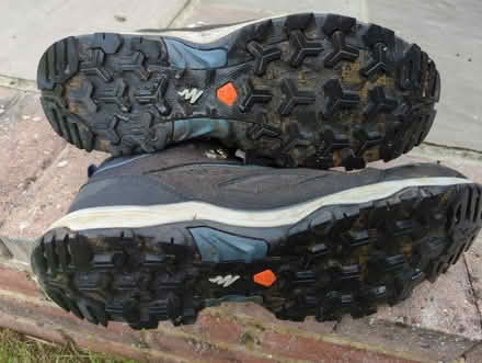 Photo of free Quechua hiking boots UK 8.5 EU 42 (Raynes Park SW20) #2
