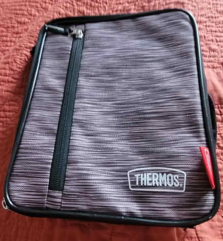 Photo of free Thermos brand lunch box (Brooklyn Basin) #2