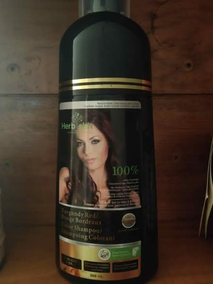 Photo of free Burgundy hair dye shampoo (Downtown) #1