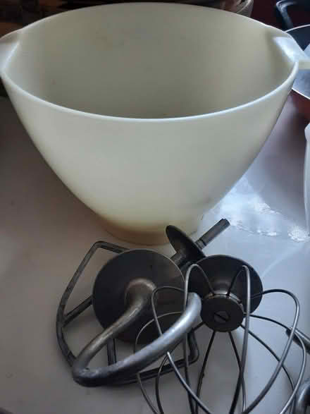 Photo of free Kenwood mixing bowls and beaters (Ashurst Wood RH19) #2