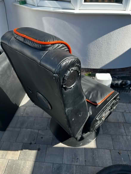 Photo of free Gaming chair with speakers (L31) #1